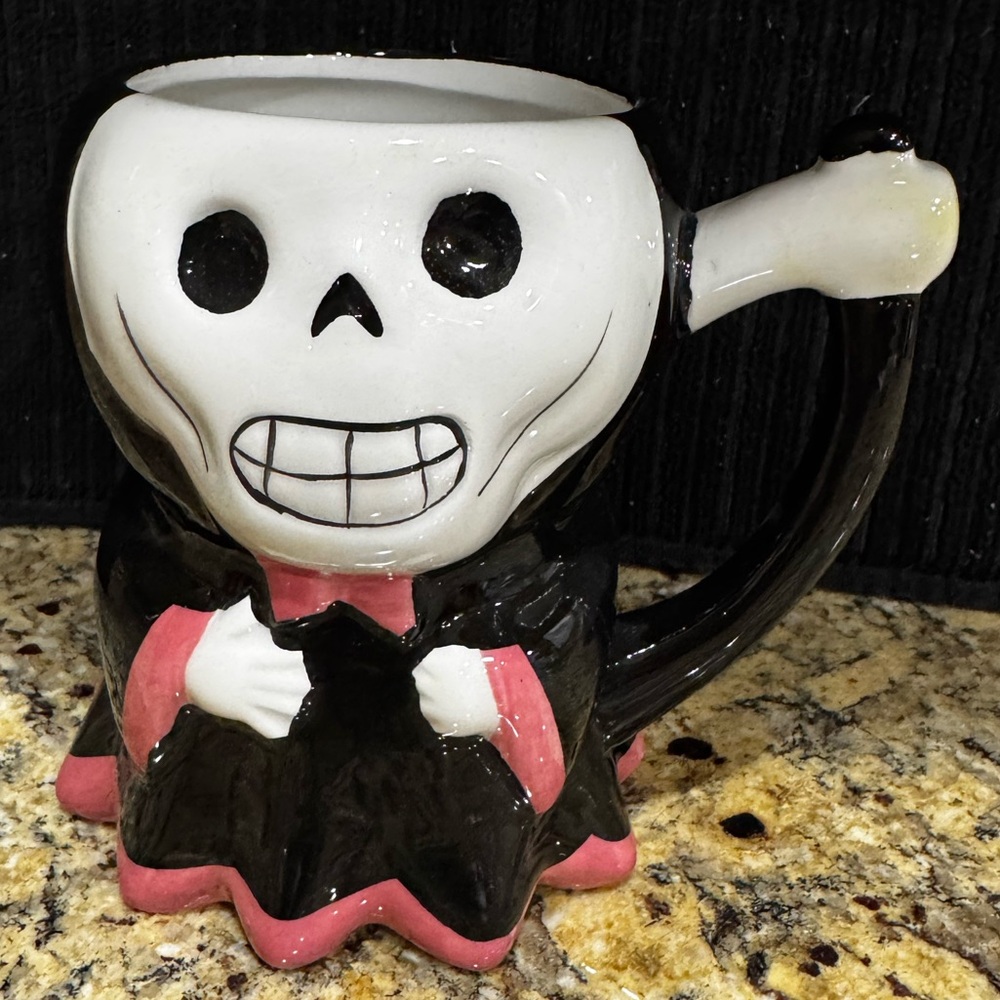NWT Grim Reaper Mug Halloween Coffee Tea 14 Ounces Hyde and Eek Brand - Picture 2 of 5